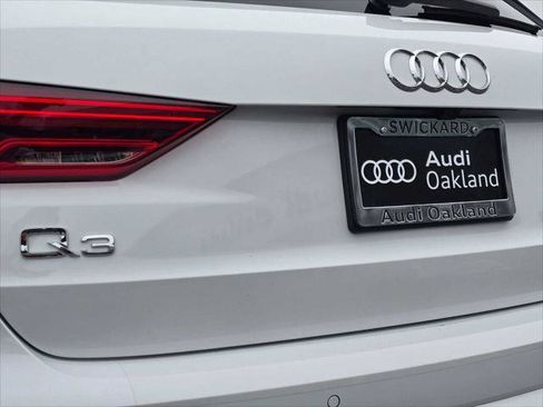 Certified 2023 Audi Q3 2.0T Premium w/ Convenience Package AWD/4WD image 13