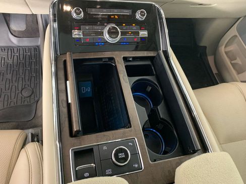 Used 2021 Lincoln Navigator Reserve w/ Luxury Package image 25