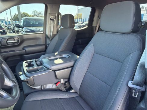 Used 2025 Chevrolet Silverado 1500 Custom image 11