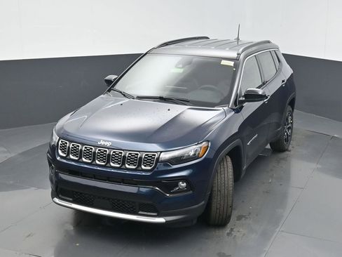 New 2026 Jeep Compass Limited image 40