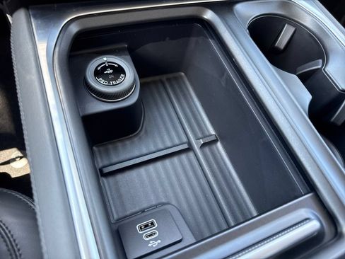 New 2026 Ford Expedition Active RWD image 32