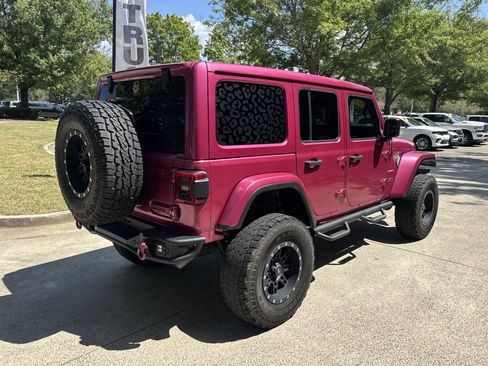Used 2022 Jeep Wrangler Unlimited Sahara w/ LED Lighting Group AWD/4WD image 7