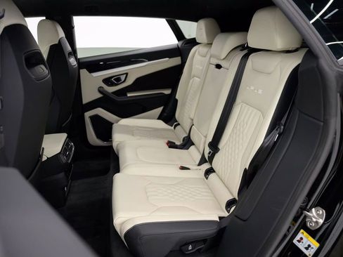 Used 2024 Lamborghini Urus S image 49