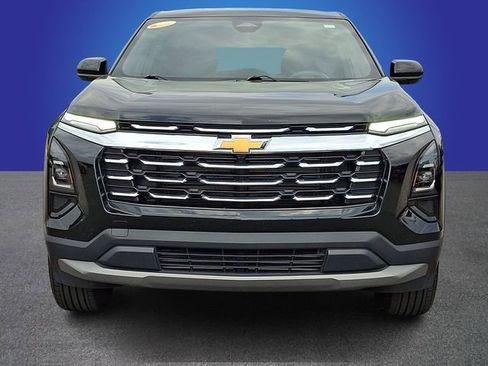 Used 2025 Chevrolet Equinox LT AWD/4WD image 2
