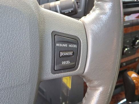 Used 2007 Jeep Grand Cherokee Overland image 21