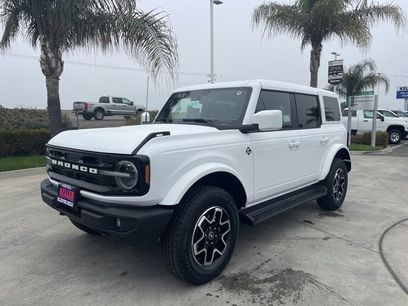 New 2025 Ford Bronco Outer Banks