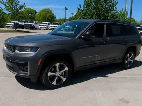 New 2026 Jeep Grand Cherokee L Limited AWD/4WD image 4