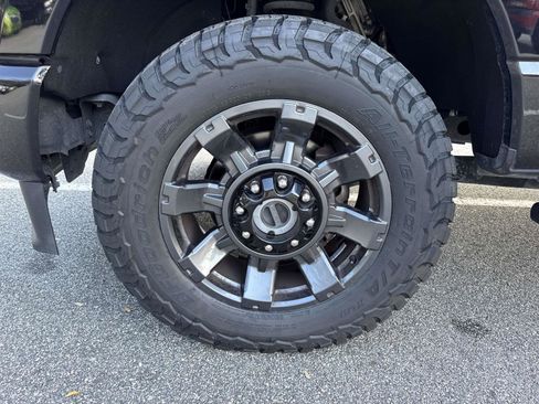 Used 2024 Ford F250 Lariat w/ Lariat Ultimate Package image 37