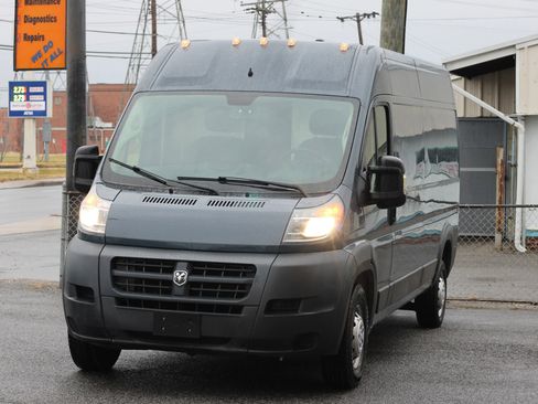 Used 2018 RAM ProMaster 2500 image 3