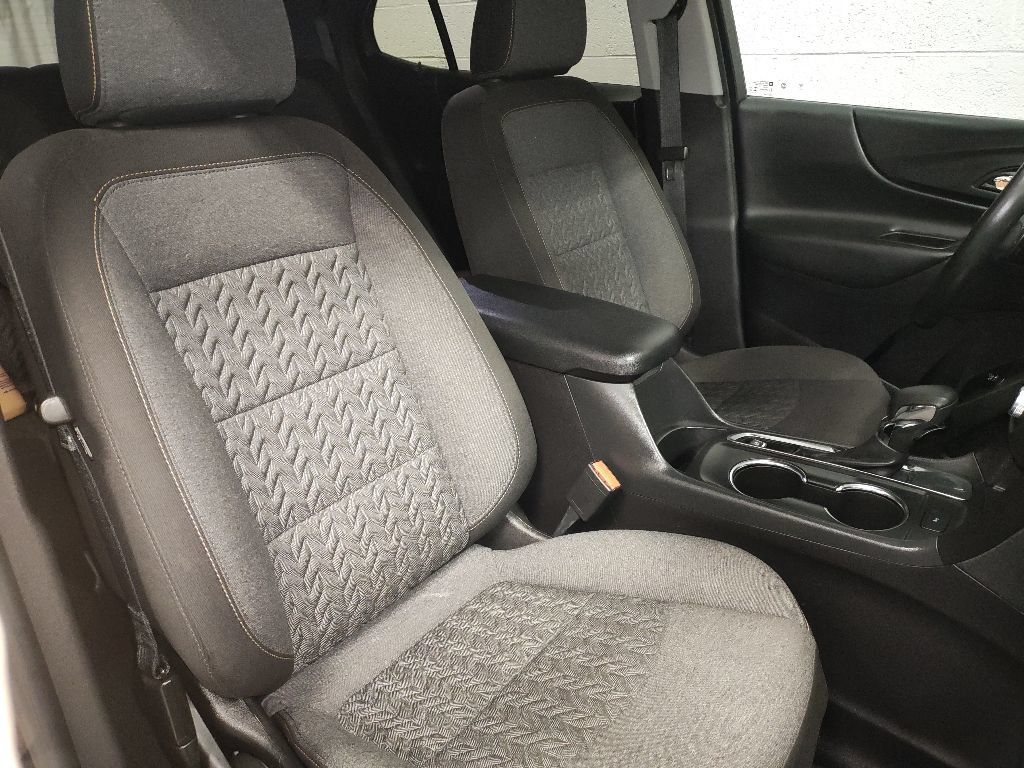 Used 2024 Chevrolet Equinox LT FWD image 9