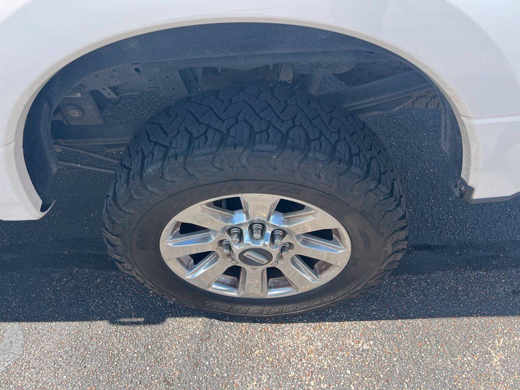 Used 2017 Ford F250 Platinum AWD/4WD image 9
