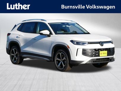 New 2025 Volkswagen Tiguan SE