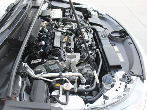 Used 2021 Toyota Corolla SE FWD image 41