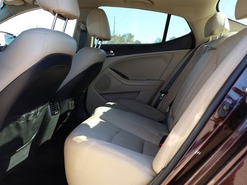 Used 2013 Kia Optima EX w/ Premium Pkg image 14