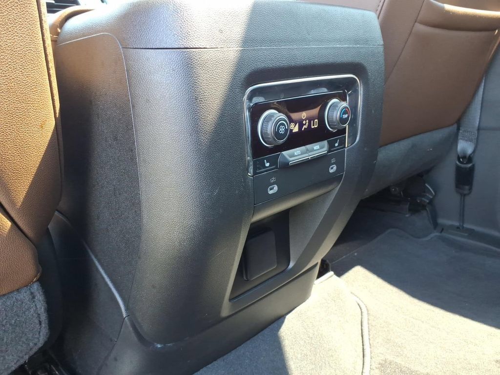 Used 2023 Chevrolet Tahoe High Country AWD/4WD image 21