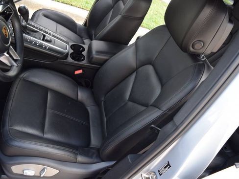 Used 2016 Porsche Macan S AWD/4WD image 36