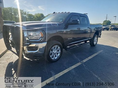 Used 2020 RAM 2500 Big Horn w/ Level 1 Equipment Group AWD/4WD image 1