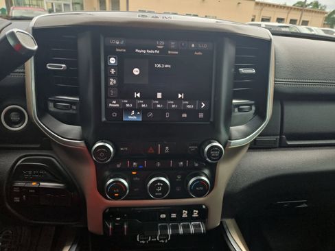 Used 2022 RAM 2500 Laramie AWD/4WD image 16