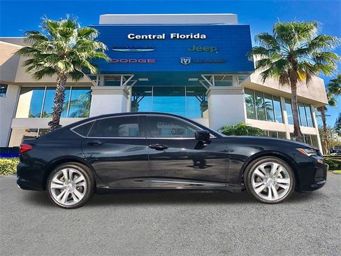 Used 2023 Acura TLX w/ Technology Package image 4