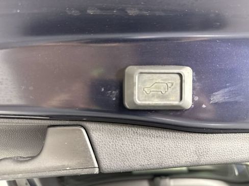 Used 2020 Toyota RAV4 XSE w/ XSE Grade Weather Package AWD/4WD image 34