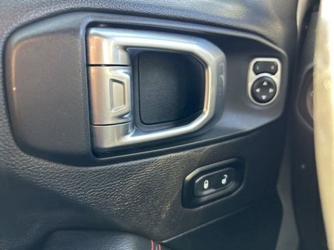 Used 2020 Jeep Wrangler Unlimited Rubicon w/ Quick Order Package 28Y Recon image 20