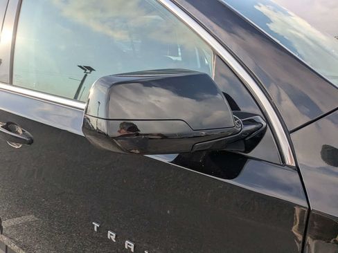 Used 2019 Chevrolet Traverse LS FWD image 12