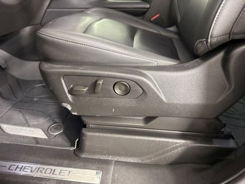 Certified 2024 Chevrolet Tahoe Z71 w/ Luxury Package image 20