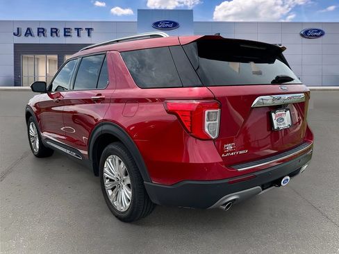 Used 2022 Ford Explorer Limited w/ Equipment Group 301A RWD image 3