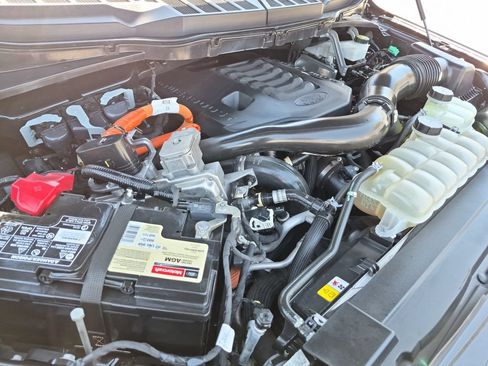 Used 2022 Ford F150 XLT w/ Equipment Group 302A High AWD/4WD image 9