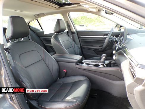 Used 2024 Nissan Altima 2.5 SR w/ SR Premium Package image 29