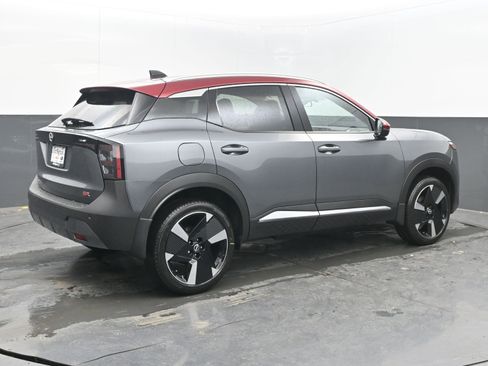New 2026 Nissan Kicks SR w/ SR Premium Package FWD image 7