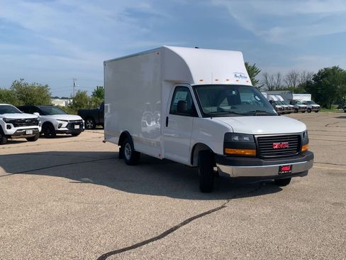 New 2025 GMC Savana 3500 w/ Power Convenience Package RWD image 26