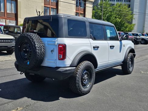 New 2026 Ford Bronco Big Bend w/ Black Diamond Package AWD/4WD image 3