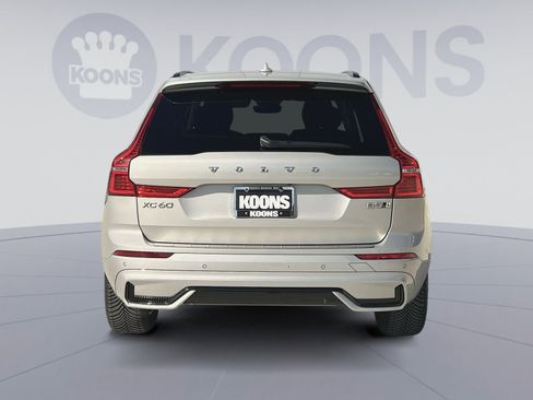 Certified 2023 Volvo XC60 B5 Plus w/ Protection Package Premier image 5