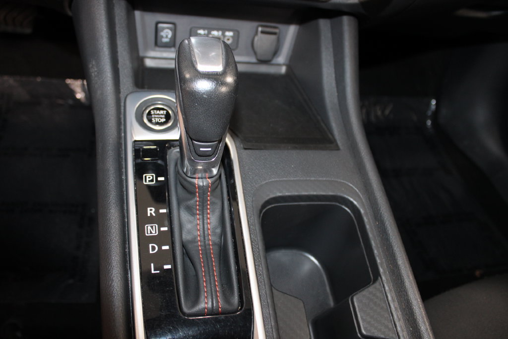Used 2025 Nissan Sentra SR FWD image 38
