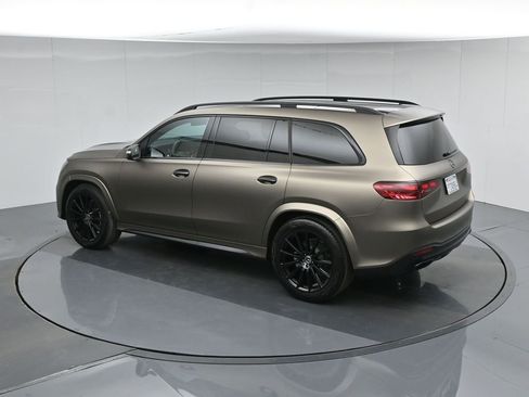 Used 2025 Mercedes-Benz GLS 450 4MATIC image 44