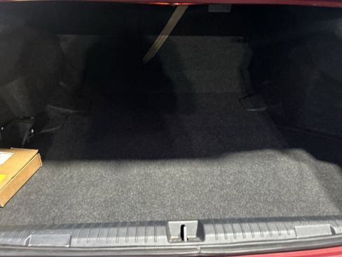 Used 2022 Subaru Legacy Limited image 9