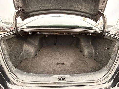 Used 2022 Nissan Altima 2.5 SV image 39