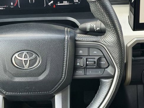Certified 2024 Toyota Tacoma TRD Off-Road AWD/4WD image 13