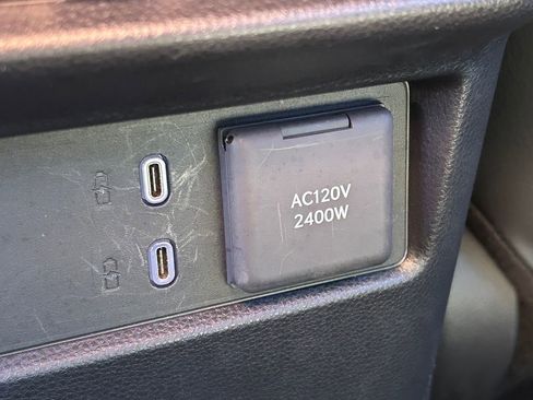 Certified 2025 Toyota 4Runner Limited AWD/4WD image 24