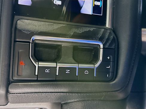 Used 2021 GMC Yukon Denali w/ Denali Premium Package RWD image 20