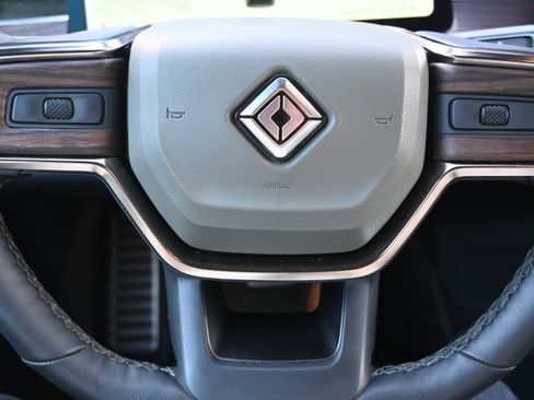 Used 2023 Rivian R1T Adventure image 40