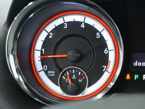 Used 2013 Dodge Grand Caravan American Value Package w/ UConnect Hands-Free Group image 44