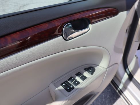 Used 2007 Buick Lucerne CX FWD image 17