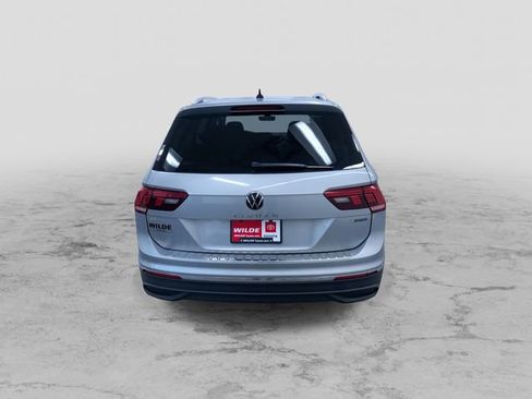 Used 2022 Volkswagen Tiguan SE image 8