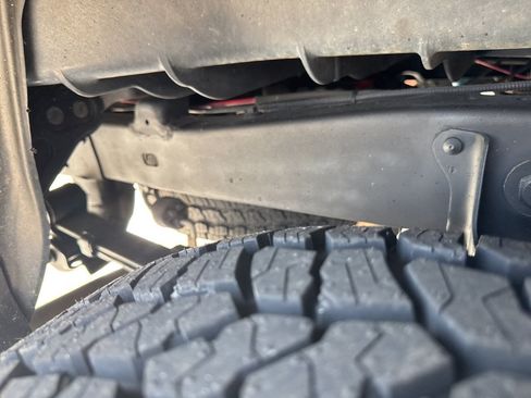 Used 2019 Toyota Tacoma TRD Off-Road AWD/4WD image 45