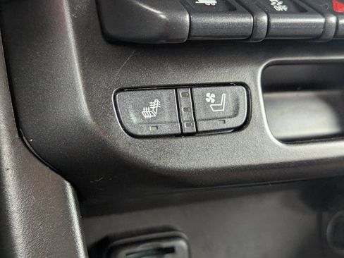 Used 2022 GMC Canyon Denali w/ Denali Black Edition Package image 15