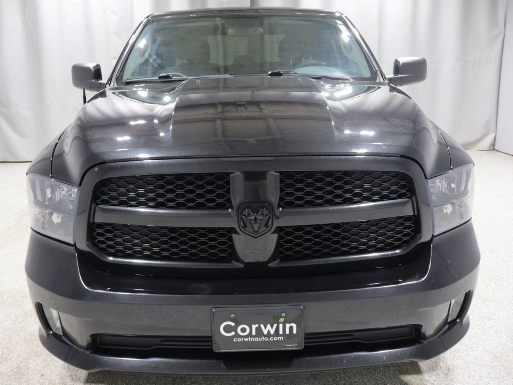 Used 2019 RAM 1500 Express w/ Express Value Package AWD/4WD image 9