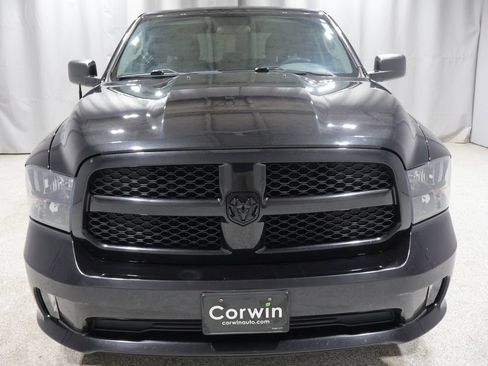 Used 2019 RAM 1500 Express w/ Express Value Package AWD/4WD image 9