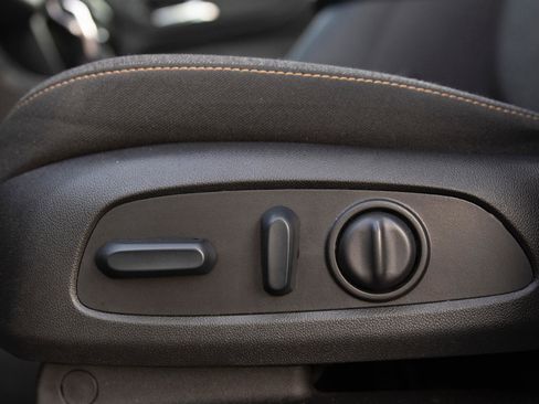 Used 2024 Chevrolet Equinox LT image 13